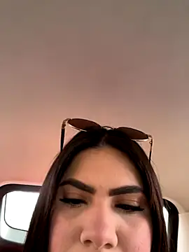 valenhill online show from November 28, 1:36 pm