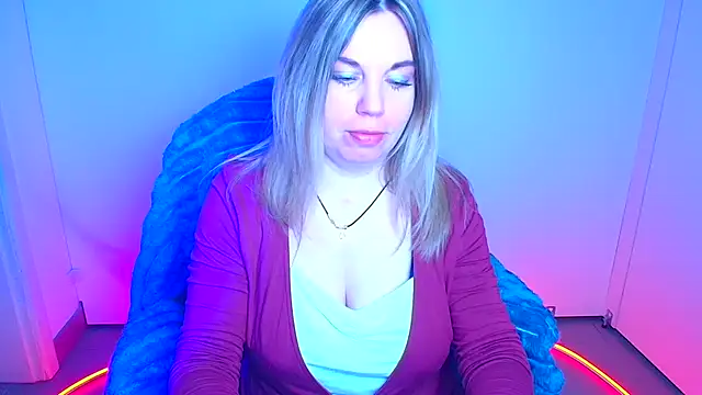 Amanda Swannn online show from April 27, 6:21 am
