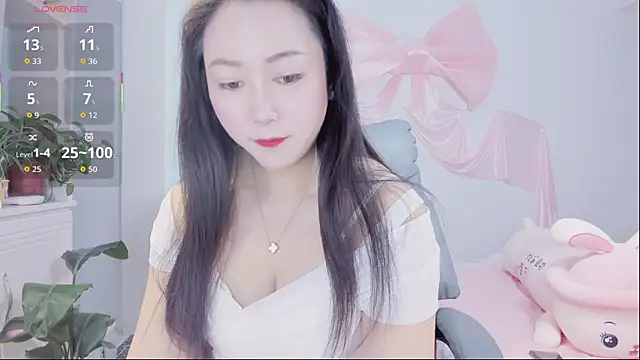 Wan-Yun-520 online show from February 13, 12:01 am