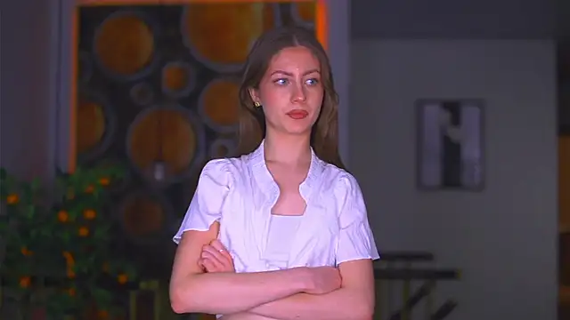 BellaPinneo online show from November 30, 7:51 pm