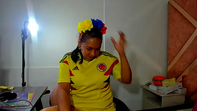 Valeria gil  online show from June 23, 8:07 pm