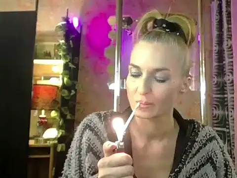 Soniakiss online show from May 17, 1:43 pm