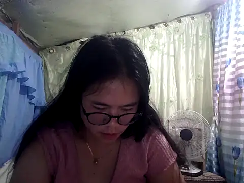 xxdreamgirl69 online show from April 29, 10:04 pm