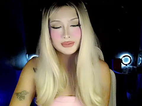 urfuckingdoll69 online show from July 17, 1:59 pm