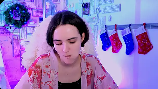 KateWillows online show from January 17, 9:17 am