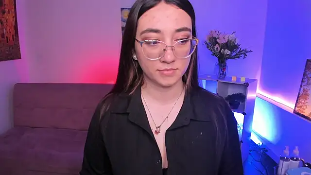 SwettieSammy online show from July 6, 11:59 am