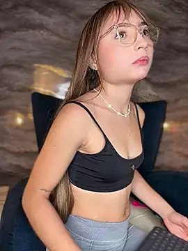 Mia Luxor online show from July 27, 12:13 pm