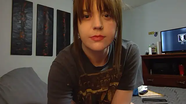 athenalynne online show from December 5, 2:22 am