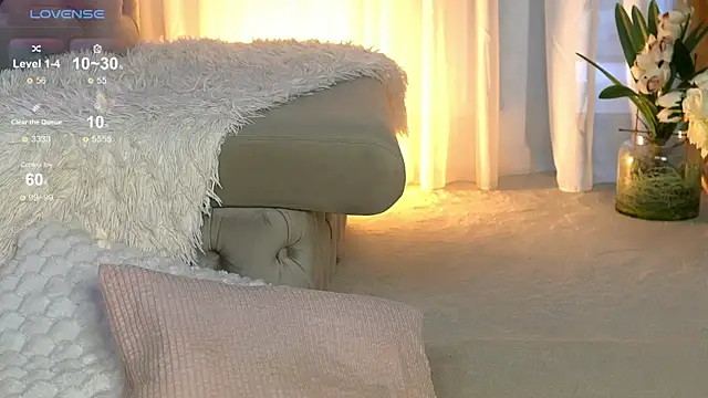ChloeVelvetx online show from July 4, 3:24 am