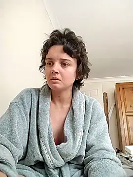 Amy01112 online show from June 13, 2:25 pm
