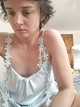 Amy01112 online show from June 23, 2:37 pm