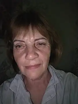 MichelleLove48 online show from May 17, 11:15 pm
