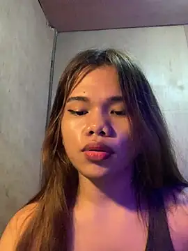 Yourtransalexa25 online show from March 7, 5:42 pm