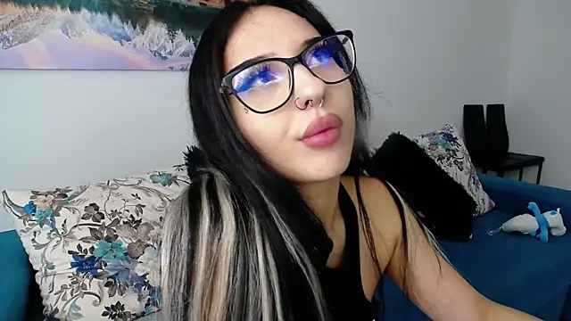RavenFoxxy online show from July 26, 7:05 am