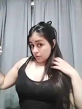 latina prohibida online show from January 19, 12:40 am