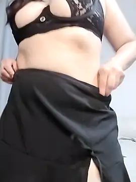 latina prohibida online show from April 8, 8:44 pm