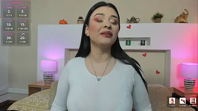 AnikaRomanoff  online show from June 19, 12:41 pm