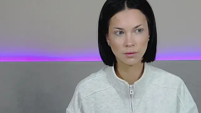 RachaelMils online show from May 2, 3:54 am