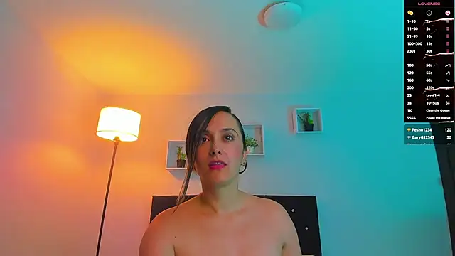 Victoria Rose  online show from July 26, 2:30 am