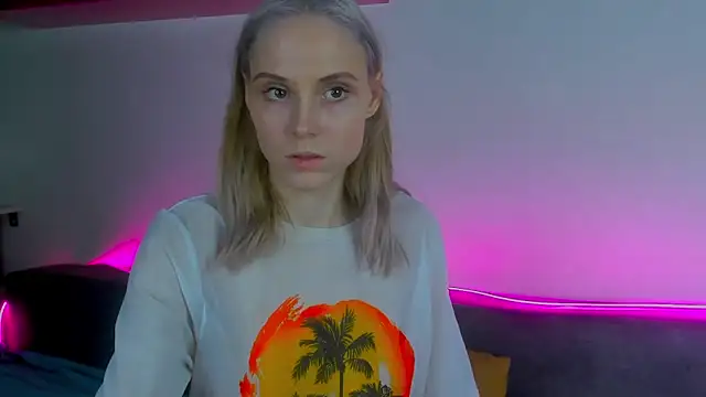 Gina Gina love online show from December 5, 11:33 am