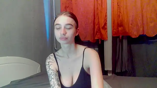imChatty Alice online show from May 2, 12:03 am