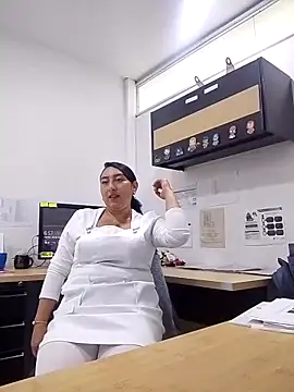 Valeria montana  online show from April 28, 11:58 am