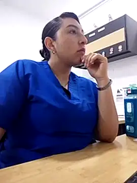 Valeria montana  online show from April 30, 11:59 am