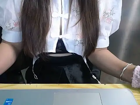 maian love online show from March 8, 7:29 pm