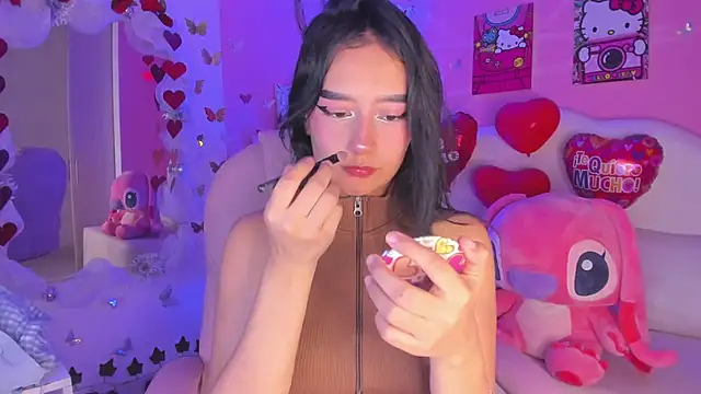 isabella castillo  online show from February 19, 8:18 pm