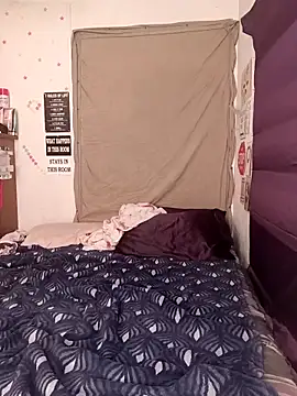 snowbird1117 online show from March 9, 5:54 am