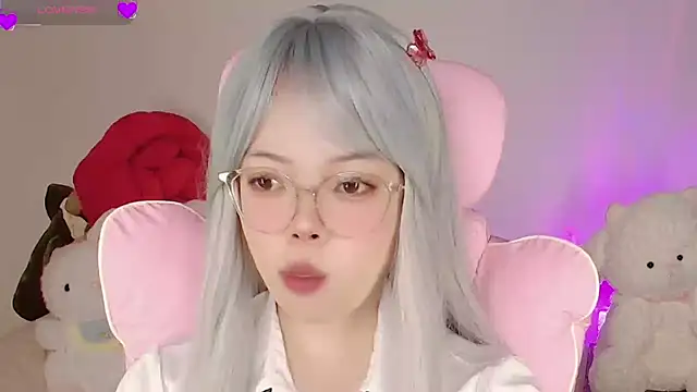 Miyeoonn online show from April 27, 5:54 pm