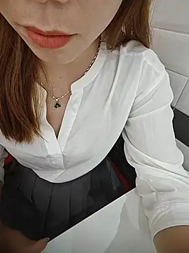 Baby-Linh online show from June 18, 8:27 am