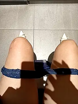 Baby-Linh online show from January 14, 11:48 am