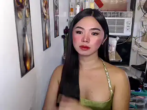 voganmarie online show from July 28, 8:12 pm