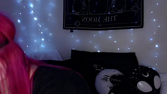 MaryMary  online show from March 22, 12:16 am