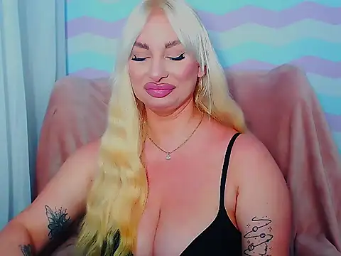 LuxuriaGoddess online show from July 20, 7:14 pm