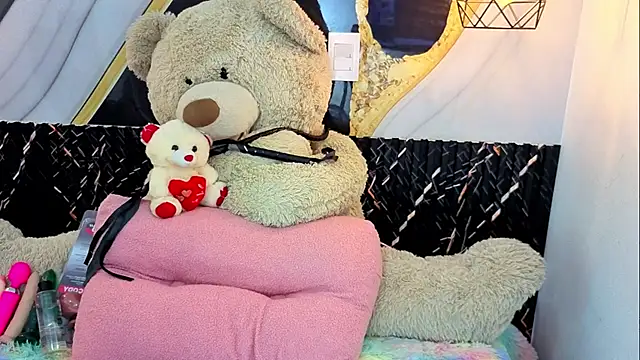VioletaSweett1 online show from July 23, 8:50 pm