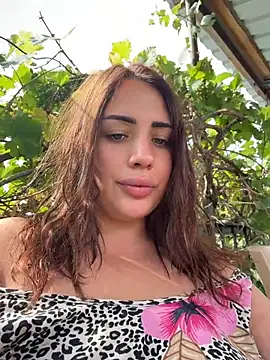 tesaa1212 online show from July 7, 1:03 pm
