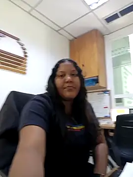 VaneandRossy online show from March 8, 2:21 pm