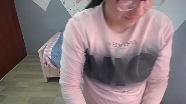 eva smit t online show from January 7, 2:37 am