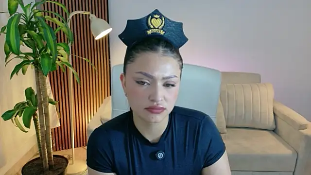 victoria   moon online show from April 29, 2:09 pm
