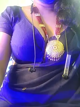 Preeti345 online show from July 28, 4:51 pm