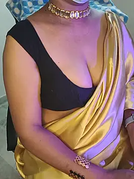 Preeti345 online show from July 13, 5:24 pm
