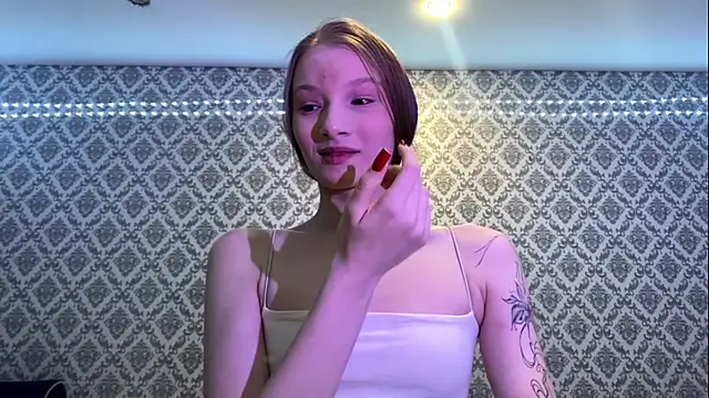 Cleonoth2o online show from December 18, 5:39 pm