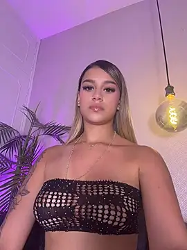 Sophie-velvet online show from July 27, 7:33 pm
