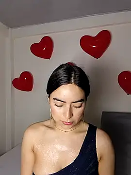 saasha Petit online show from February 13, 10:17 am