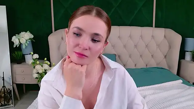 Lina Sinerz online show from June 14, 2:24 am