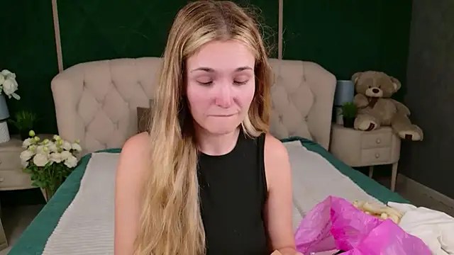 Lina Sinerz online show from July 21, 3:46 pm