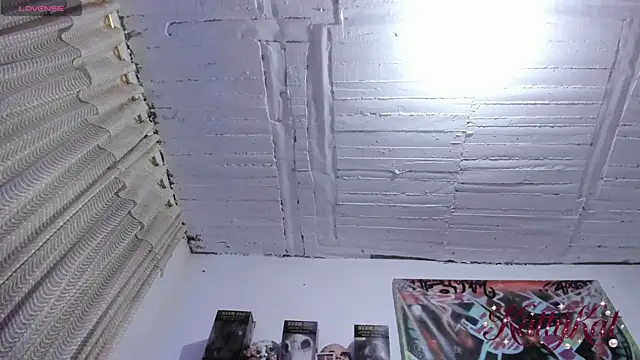 Julls420  online show from June 30, 3:28 am