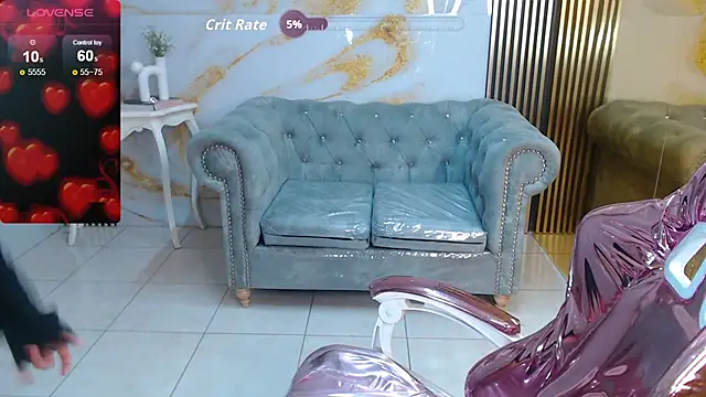 miss devil s online show from February 4, 6:49 am